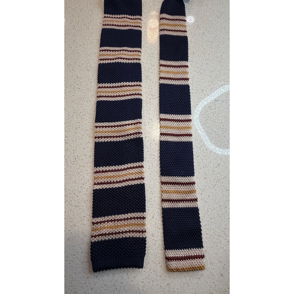 Brooks Brothers Mens Silk Knit Tie Navy Blue Striped Square End Made in Italy